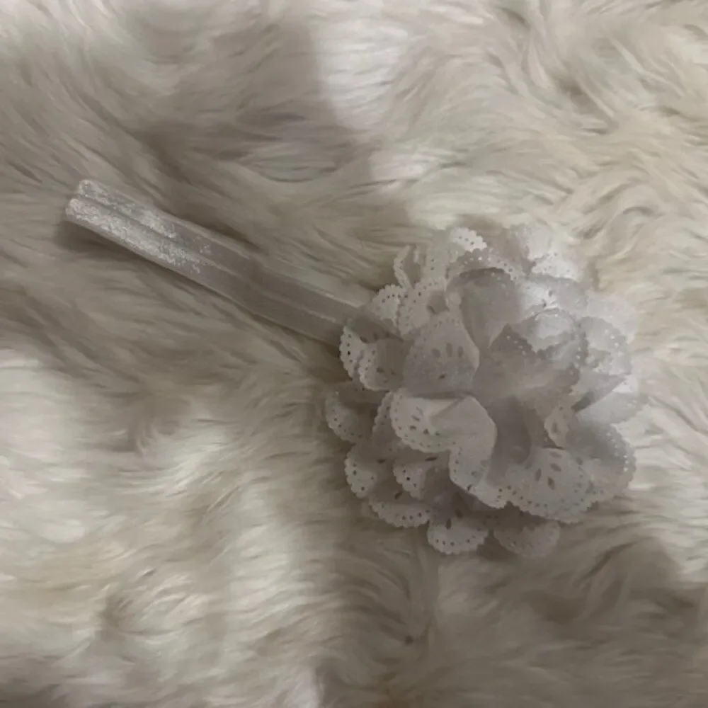 White Eyelet Flower Headband    7829  Handmade NWT Boutique